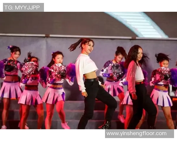 南京城市马拉松精彩回顾：街舞队的热情与活力展现